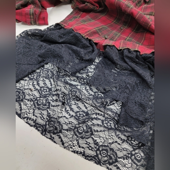 **SOLD*Gypsy Grunge Flannel & Lace Duster Upcycled Reworked Vintage - Picture 6 of 6